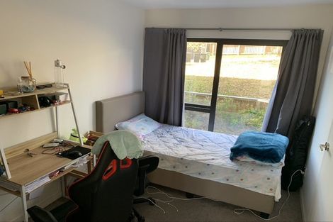 Photo of property in 8 Lilac Lane, Oteha, Auckland, 0632