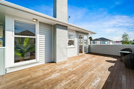 Photo of property in 1/23 Bond Crescent, Forrest Hill, Auckland, 0620
