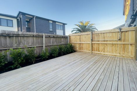Photo of property in 2/19 Earlsworth Road, Mangere East, Auckland, 2024