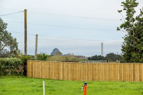 Photo of property in 391 Frankley Road, Ferndale, New Plymouth, 4310