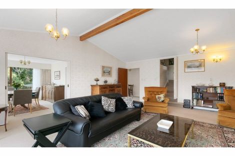 Photo of property in 13a Norton Park Avenue, Fairfield, Lower Hutt, 5011