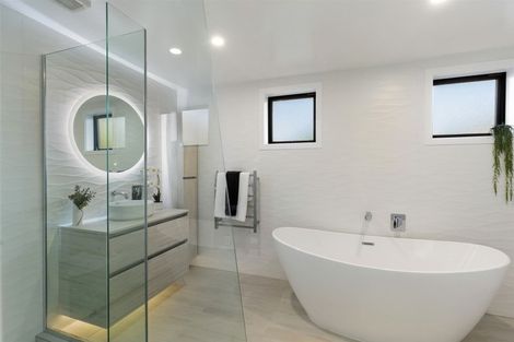 Photo of property in 28 Bass Road, Albany, Auckland, 0632