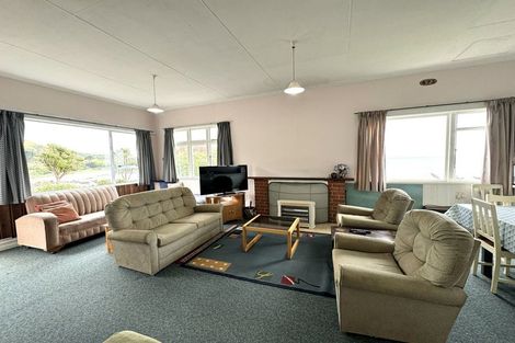 Photo of property in 523 The Nuggets Road, Ahuriri Flat, Kaka Point, 9271