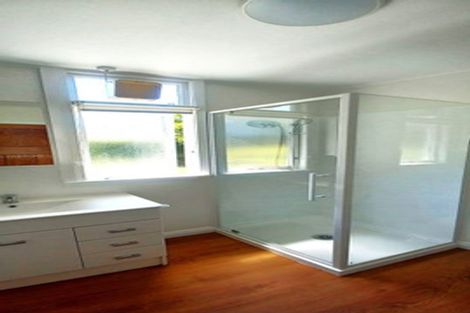 Photo of property in 21 Enfield Road, Hospital Hill, Napier, 4110