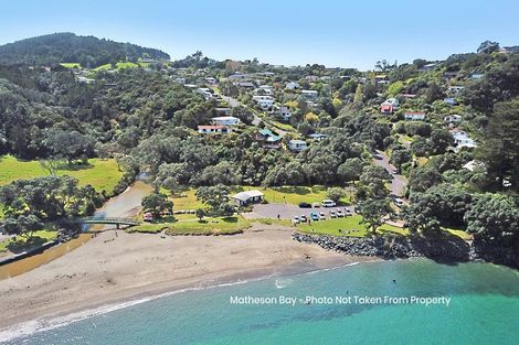 Photo of property in 3 Kendale Drive, Leigh, 0985