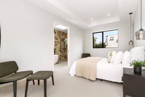 Photo of property in 59 Main Road, Redcliffs, Christchurch, 8081