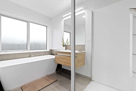 Photo of property in 58 Whatumairangi Way, Owhata, Rotorua, 3010