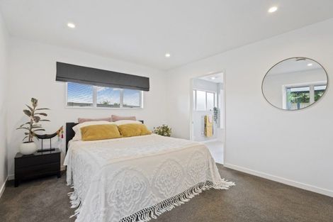 Photo of property in 60 Holmes Road, Manurewa, Auckland, 2102