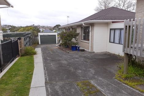 Photo of property in 2/33 Thorburn Avenue, Red Beach, 0932
