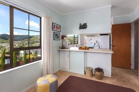 Photo of property in 2 Saint Aidans Way, Tawa, Wellington, 5028