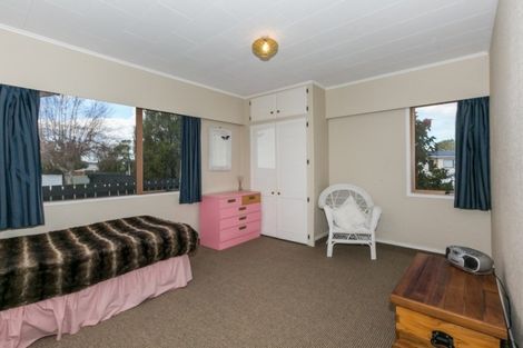 Photo of property in 6 Hinton Road, Taradale, Napier, 4112