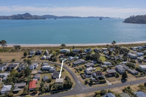 Photo of property in 50 Banks Street, Cooks Beach, Whitianga, 3591