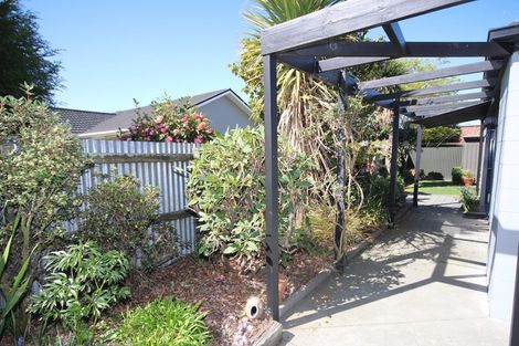 Photo of property in 32 Oak Grove, Ashburton, 7700