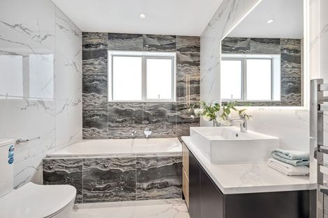 Photo of property in 3 Pae Lane, Flat Bush, 2019