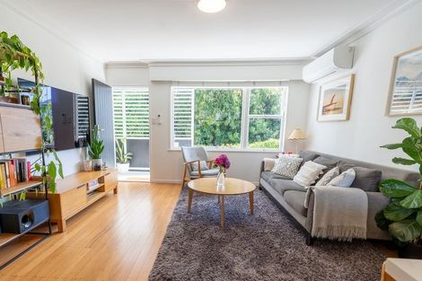 Photo of property in 2/13a Kingsway Avenue, Sandringham, Auckland, 1025
