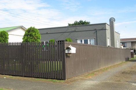 Photo of property in 2/77 Hastie Avenue, Mangere Bridge, Auckland, 2022