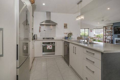 Photo of property in 18 Captain Wood Avenue, Whitianga, 3510