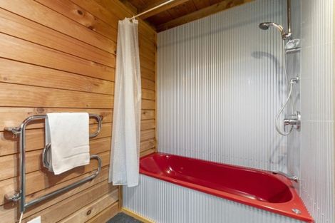 Photo of property in 198-200 Maungakotukutuku Road, Paraparaumu, 5032