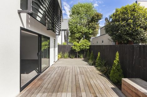 Photo of property in 5/237 Armagh Street, Christchurch Central, Christchurch, 8011