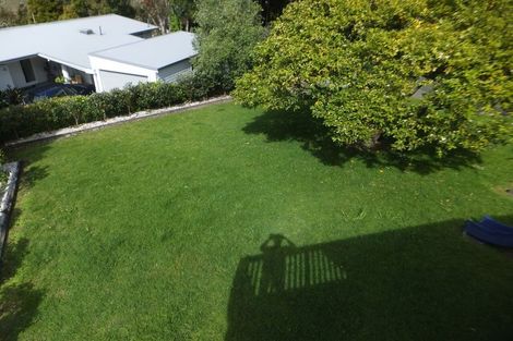 Photo of property in 46 Deuxberry Avenue, Northcote, Auckland, 0627
