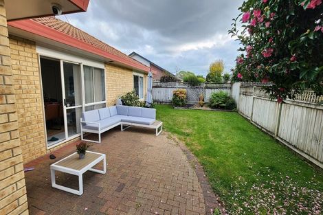 Photo of property in 42 Sheriff Place, Randwick Park, Auckland, 2105