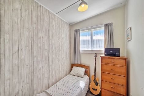 Photo of property in 20 Alexandra Street, Marton, 4710