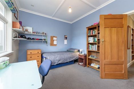 Photo of property in 51 Pohutukawa Street, Woburn, Lower Hutt, 5010