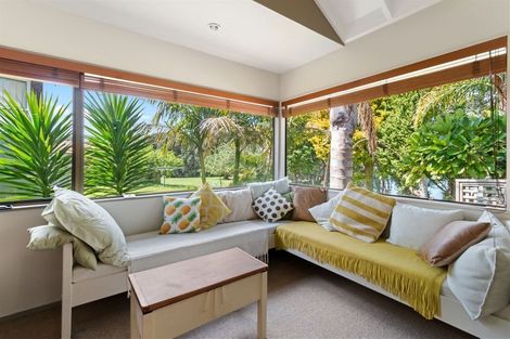 Photo of property in 122 Waireka Place, Whangamata, 3620