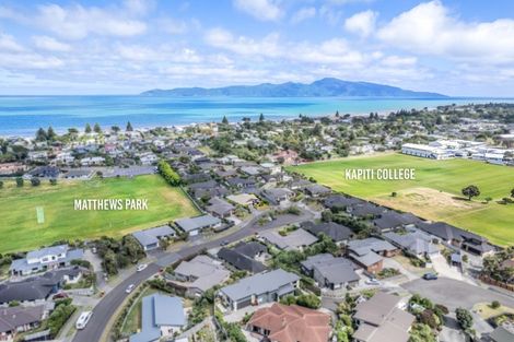 Photo of property in 21 Telford Way, Raumati Beach, Paraparaumu, 5032