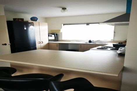 Photo of property in 2a Rustic Avenue, Mount Roskill, Auckland, 1041