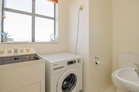 Photo of property in Maddison Apartments, 3/6e Queen Street, Palmerston North, 4410