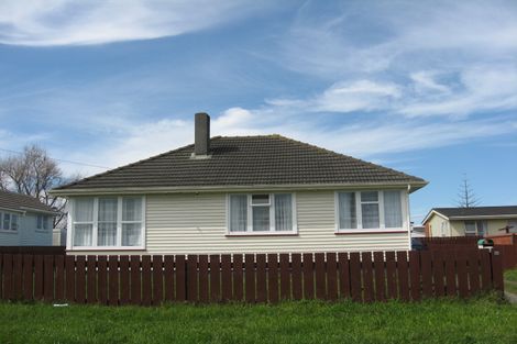 Photo of property in 44 Raupo Street, Castlecliff, Whanganui, 4501