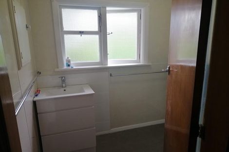 Photo of property in 44 Barnes Road, Redwood, Christchurch, 8051