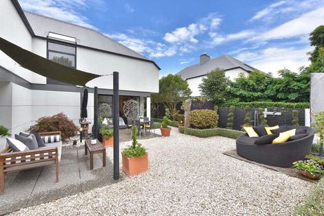 Photo of property in 25 Clyde Road, Upper Riccarton, Christchurch, 8041