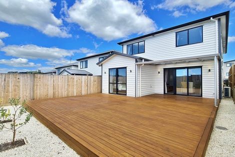 Photo of property in 4 Frontier Lane, Flat Bush, Auckland, 2019