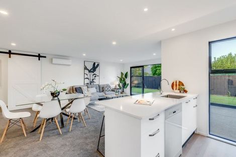 Photo of property in 26b Middlepark Road, Sockburn, Christchurch, 8042