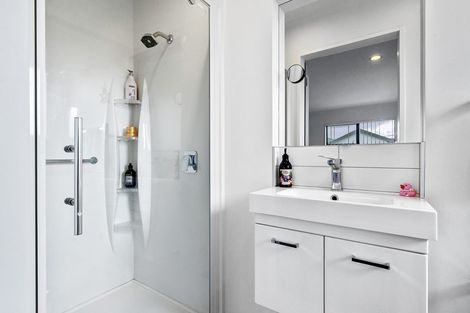 Photo of property in 114a Seaview Road, Paraparaumu Beach, Paraparaumu, 5032