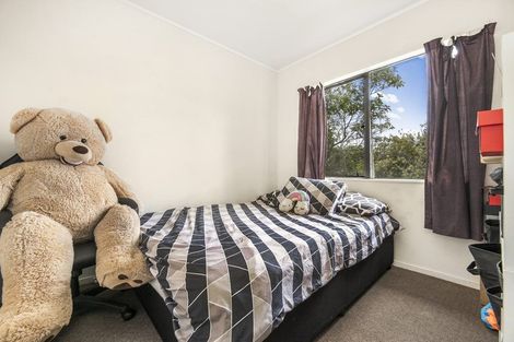 Photo of property in 1/12 De Bloge Place, Clendon Park, Auckland, 2103