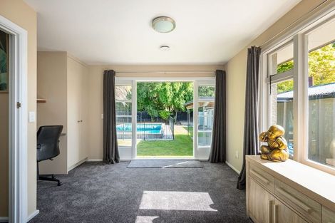 Photo of property in 615 Harewood Road, Harewood, Christchurch, 8051