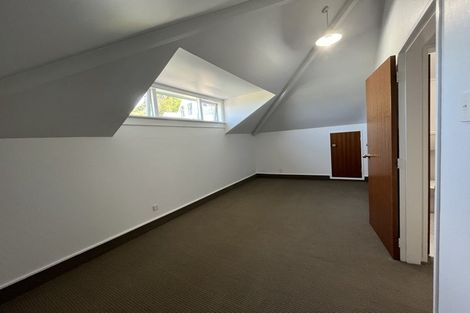 Photo of property in 4/15 Upper Lewisville Terrace, Thorndon, Wellington, 6011