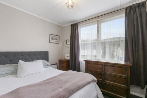 Photo of property in 21 Cleland Crescent, Naenae, Lower Hutt, 5011