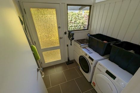 Photo of property in 75 Gillespies Road, Birchville, Upper Hutt, 5018