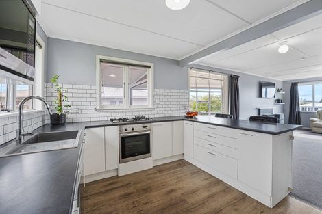 Photo of property in 39 Swansea Road, Stratford, 4332