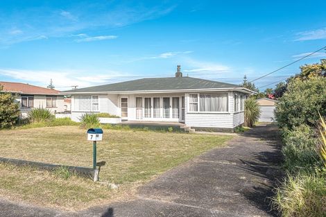 Photo of property in 7 Cornfoot Street, Castlecliff, Whanganui, 4501