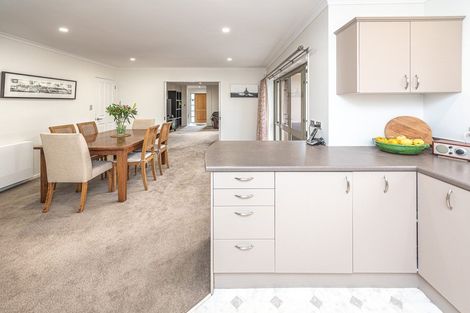 Photo of property in 1 Perrett Drive, Otamatea, Whanganui, 4500