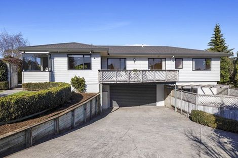 Photo of property in 7 Larsen Place, Merrilands, New Plymouth, 4312