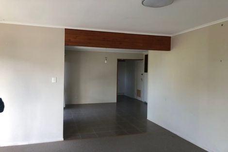 Photo of property in 572 Beach Road, Rothesay Bay, Auckland, 0630