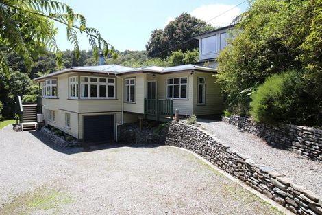 Photo of property in 15 Weenink Road, Karoro, Greymouth, 7805