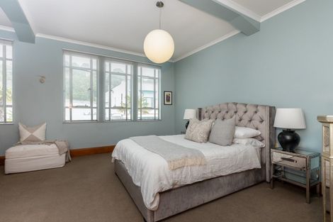 Photo of property in 243 Emerson Street, Napier South, Napier, 4110