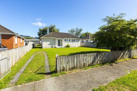 Photo of property in 22 Maher Street, Elderslea, Upper Hutt, 5018